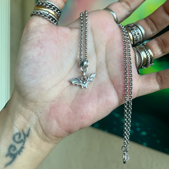 Bat vampire set earrings necklace goth halloween silver plated & stainless steel - Picture 13 of 15